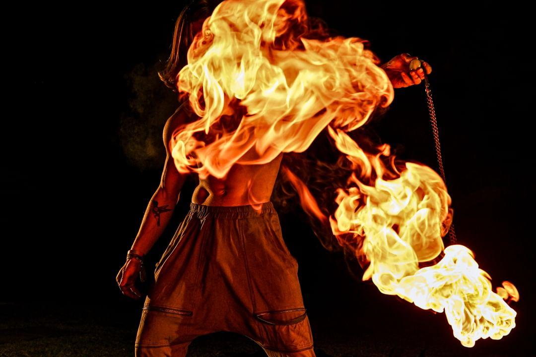 Fire fans performance